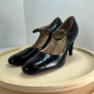 Vinta Daisy Girl’s Mary Jane Black Leather Shoes Size 3.5